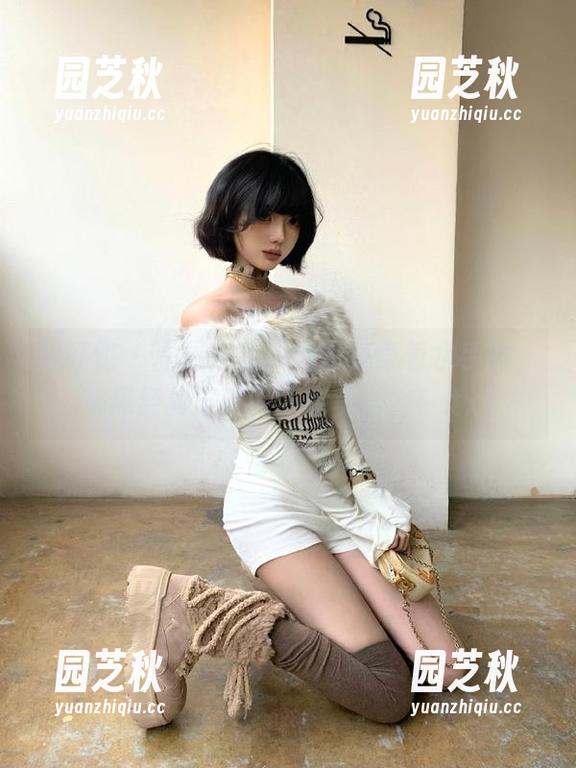 网红馆 - 原图分享：酸酱兔身着水手服，演绎经典与时尚的完美结合！.txt
