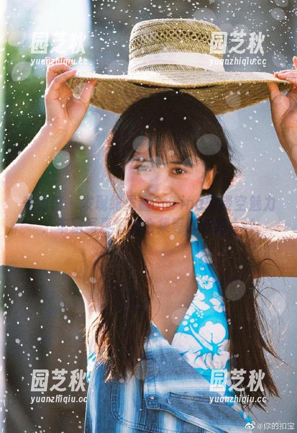 美媛馆 - 发现绮里嘉Carina的镂空魅力：丰富写真资源合集等你欣赏.txt