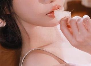 美媛馆 – 艾然Airan教室无圣光图包：漫游在那个充满回忆的美丽校园！.txt