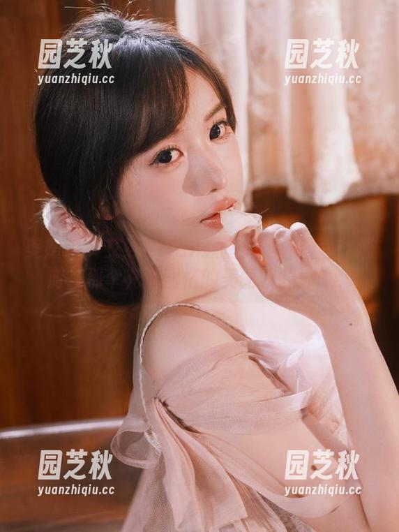美媛馆 - 艾然Airan教室无圣光图包：漫游在那个充满回忆的美丽校园！.txt