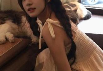 美媛馆 – 沉浸在芝芝Booty的裸足美图中，写真作品诠释无限创意与风格.txt