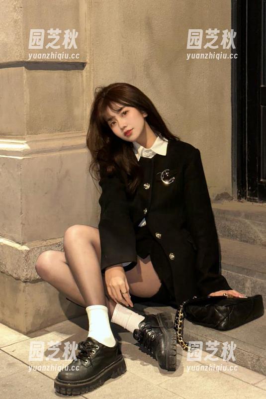 美媛馆 - 来自许诺sabrina的私房美图，办公室里的创意和灵感碰撞！.txt