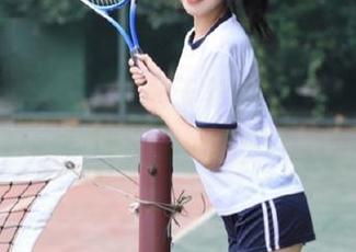 花漾show – 探索周于希Sandy的旗袍写真分享，感受传统服饰的魅力与风采.txt