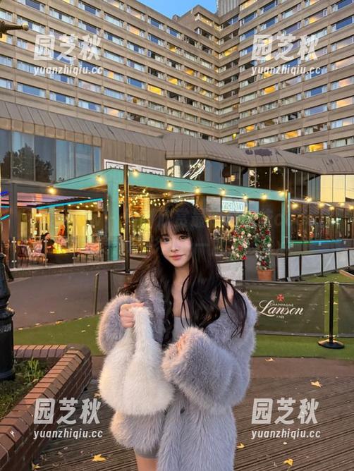 花漾show - 同时欣赏最新赵惟依coco日常之美，精彩图包一触即发.txt