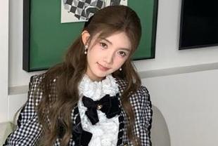 蜜桃社 – 韩贝贝全套温柔写真系列，独家下载带你感受不同氛围.txt