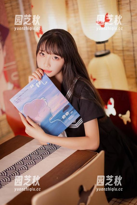 西瓜少女毛衣图集分享：在寒冷季节中找到你的时尚灵感与温暖陪伴.txt