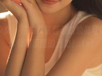 觅芙少女 – 在线欣赏若若的油亮写真，带你领略原图的魅力！.txt