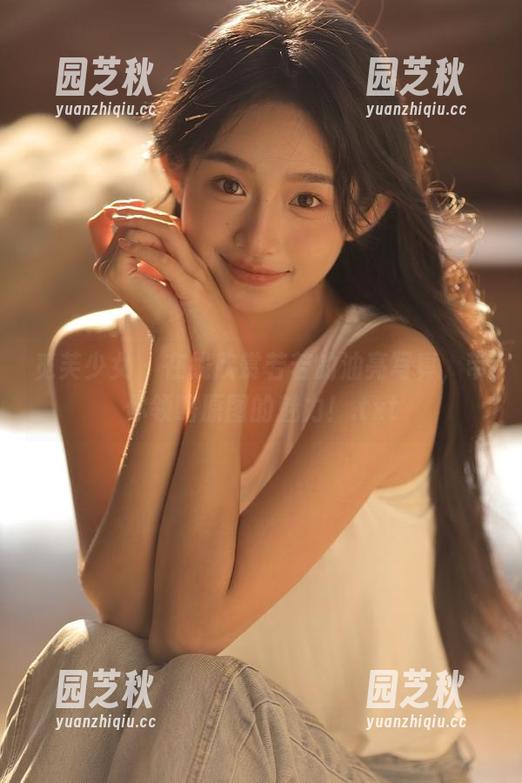 觅芙少女 - 在线欣赏若若的油亮写真，带你领略原图的魅力！.txt