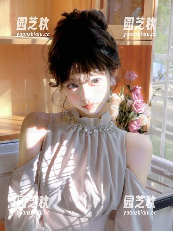 语画界 - Angela小热巴护士写真，高清图册让你大开眼界，甜美与专业并存.txt