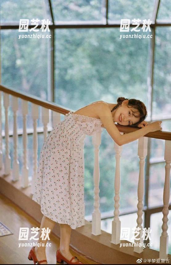 语画界-小尤奈 语画界 - 小尤奈最新粉色主题高清写真集,探索每一处细腻的情感表达.txt