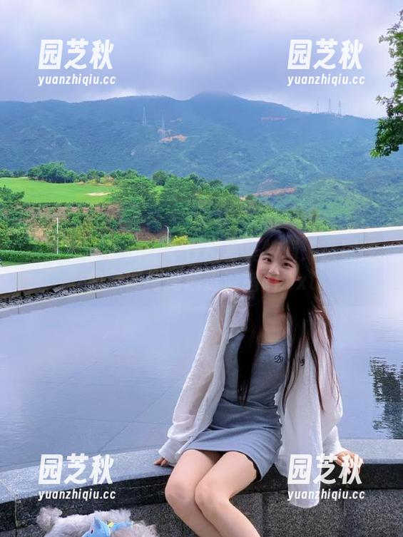 语画界 - 徐莉芝牛仔裤写真特辑：获取经典原图与精选资源指南.txt