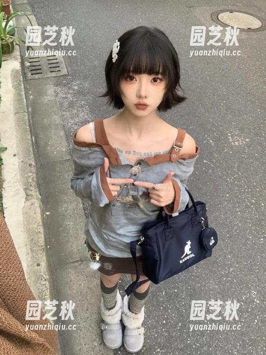 语画界-徐莉芝 语画界 - 徐莉芝的浴室写真:翻阅每一幅作品,感受那份无处不在的欲望.txt