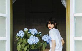 语画界 – 程程程第二套写真强势来袭，图片里的每一帧都让人想多看几眼！.txt