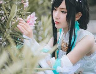 语画界 – 章芃芃花嫁作品欣赏：美图背后的故事与情感.txt