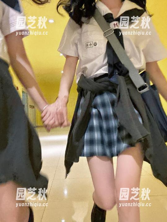 轰趴猫 - 温心怡吊带全集，下载请自备纸巾，防止意外流汗和流口水！.txt