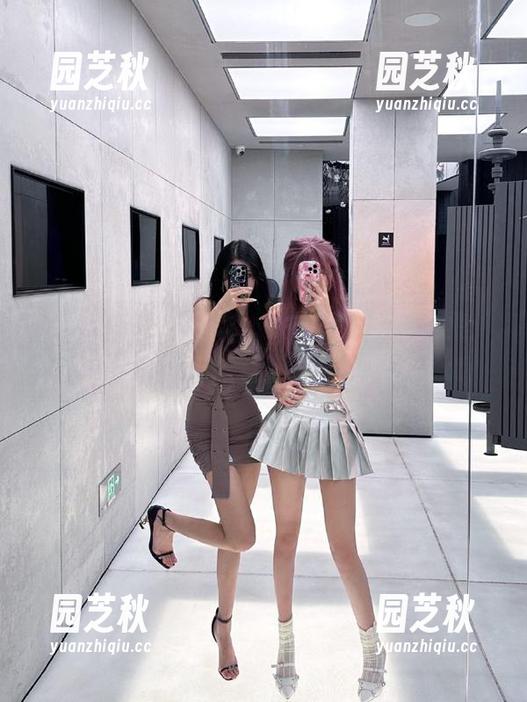 微密圈 - 浴室探秘，铁锤姐姐美照合集：这些照片绝对会让你大开眼界！.txt