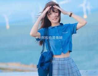 体验阿包也是兔娘的lolita黄裙魅力，独特作品集已上线，免费下载链接等你来获取！.txt