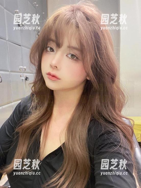 走进阿寨寨ninja的世界，肉肉大白兔高清写真展现生活中的甜蜜与梦幻！.txt