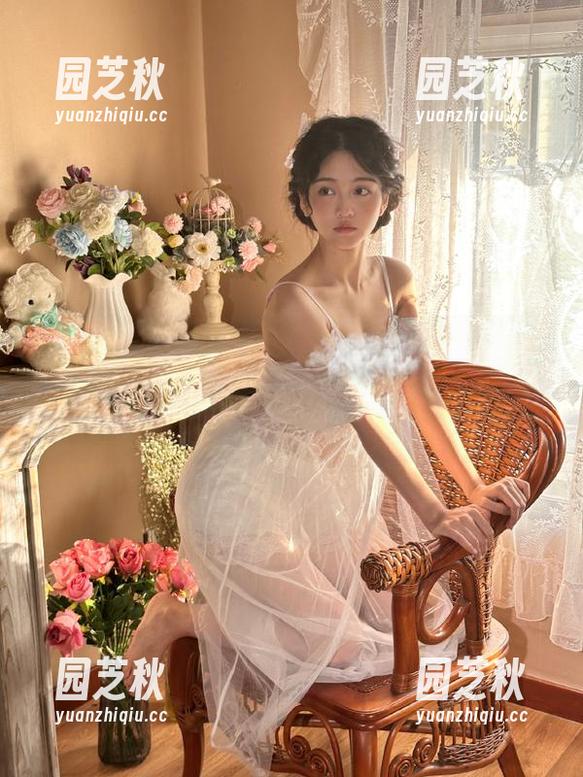 微密圈 - 全套写真分享：陈大小姐的女友白衬衫，展现了当代女性的独特风采！.txt