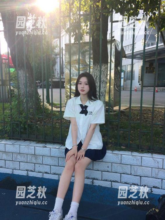 青豆客 - 小九Vin的棉袜写真集丰富多彩，网盘链接随时分享给你！.txt