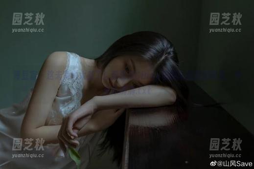 青豆客 - 这未免也太美了！颜浅浅Cindy校服高清图包曝光，少女心满满.txt