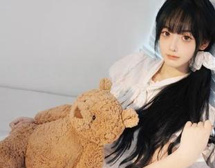 青豆客 – 探秘“黄歆苑chobits”的日常日志，带来温馨图包作品的每一个动人瞬间.txt