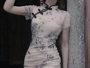 魅妍社 – 黄乐然写真全集：美脚在光影中绽放的无尽魅力.txt