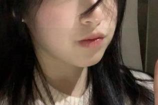 黑猫猫ovo甜心写真全套下载，让你的心灵与艺术一起飞翔！.txt